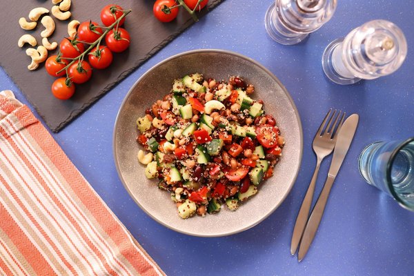 Discover the cutting-edge trends in uk restaurant and bar design for 2023